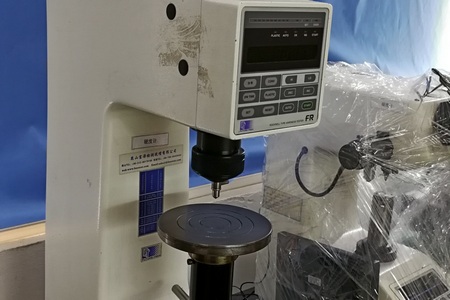 Rockwell type hardness tester
